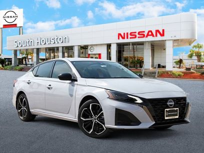 New 2025 Nissan Altima 2.5 SR