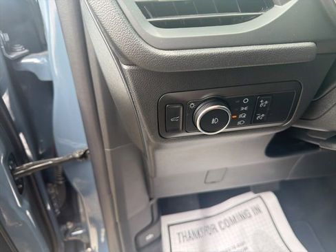 Used 2025 Ford Escape Platinum AWD/4WD image 24