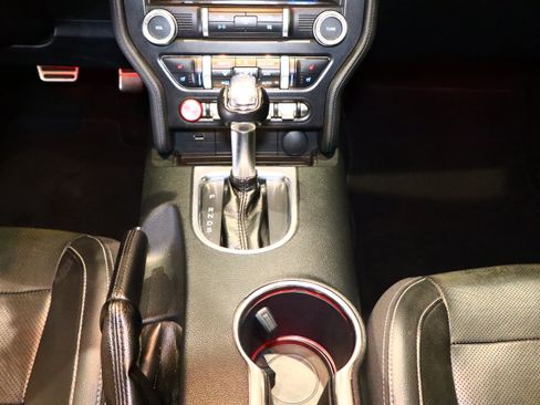 Used 2019 Ford Mustang Premium image 25