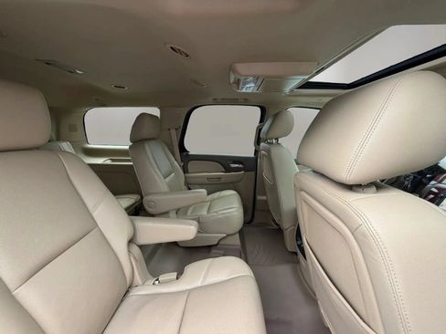 Used 2013 Chevrolet Tahoe LTZ AWD/4WD image 34