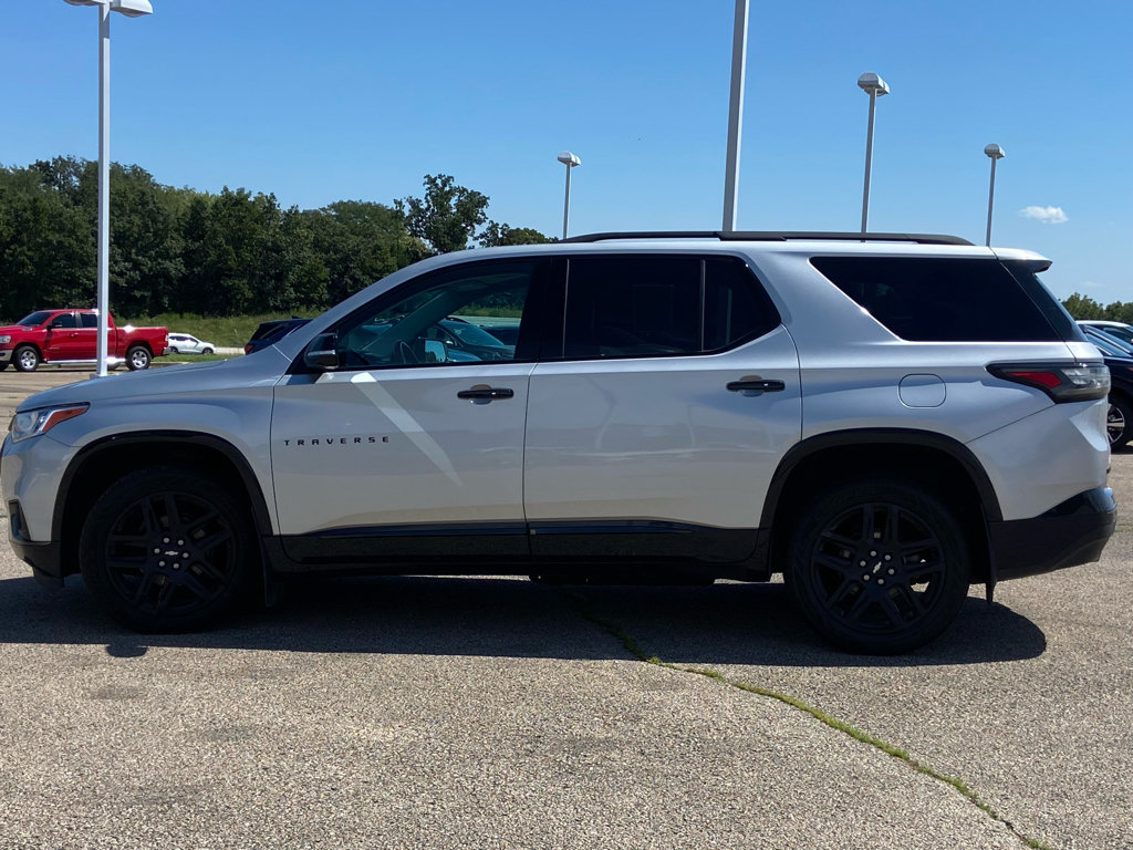 Used 2021 Chevrolet Traverse Premier w/ Redline Edition AWD/4WD image 6