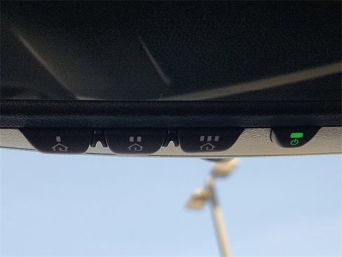 Certified 2025 Subaru Outback Premium w/ Popular Package #1A image 22