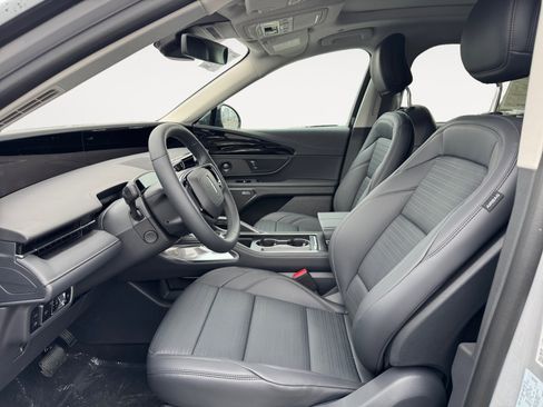 New 2026 Lincoln Nautilus Reserve image 11