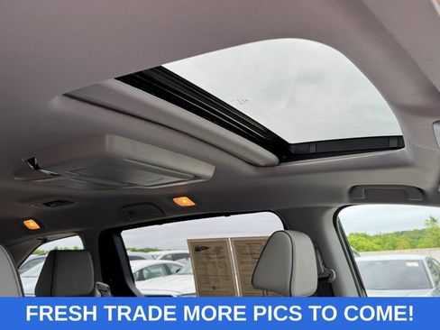 Used 2022 Honda Odyssey Elite image 8