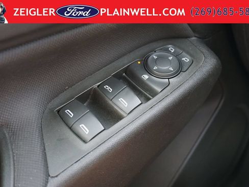 Used 2023 Chevrolet Equinox RS w/ LPO, Floor Liner Package FWD image 28