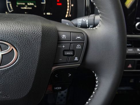 Certified 2026 Toyota Camry SE w/ Convenience Package FWD image 19