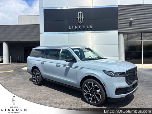 New 2026 Lincoln Navigator L Reserve AWD/4WD image 1