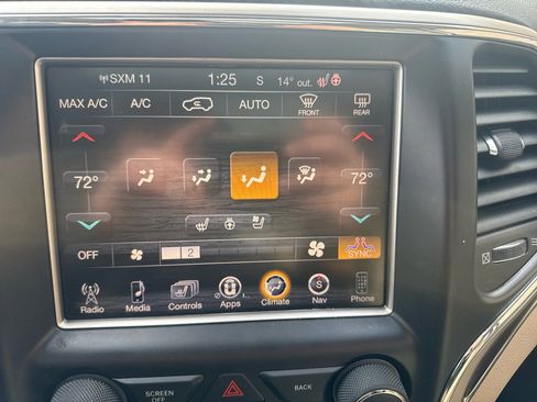 Used 2015 Jeep Grand Cherokee Limited w/ Luxury Group II image 18