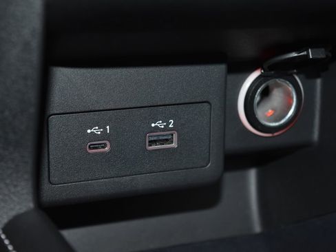 Certified 2023 Nissan Kicks SR w/ SR Premium Package image 12