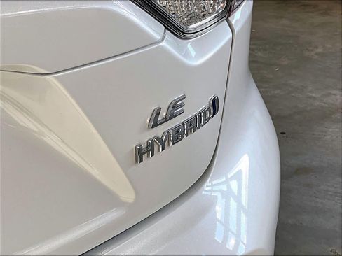 Used 2024 Toyota Corolla LE image 27