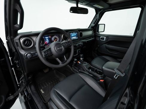 Used 2023 Jeep Wrangler Sport AWD/4WD image 16