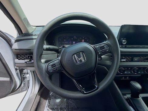 Certified 2023 Honda Accord EX image 10