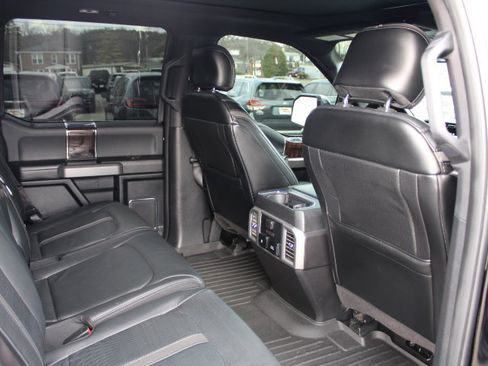 Used 2017 Ford F150 Platinum w/ Equipment Group 701A Luxury image 32