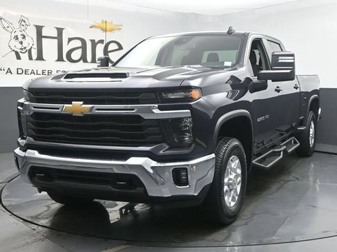 Used 2024 Chevrolet Silverado 2500 LT w/ Convenience Package AWD/4WD image 34
