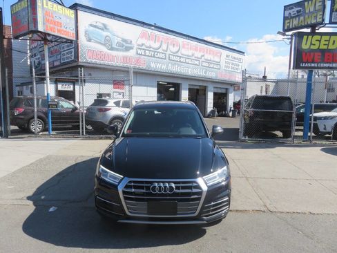 Used 2020 Audi Q5 2.0T Premium w/ Convenience Package image 6