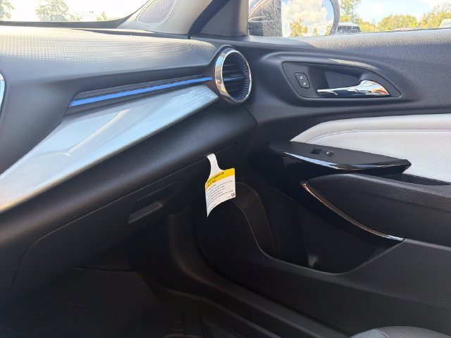 New 2026 Chevrolet Trax LT w/ Driver Confidence Package FWD image 29