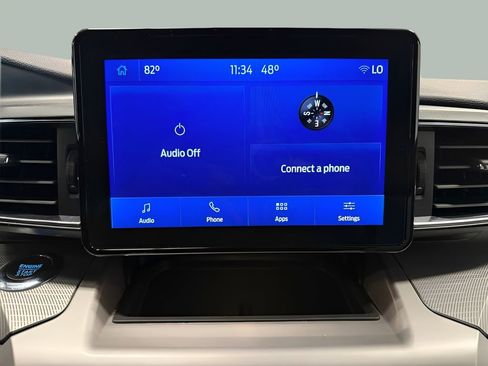 Used 2022 Ford Explorer XLT w/ Equipment Group 202A AWD/4WD image 25