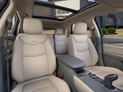New 2025 Cadillac XT5 Premium Luxury w/ Technology Package AWD/4WD image 40