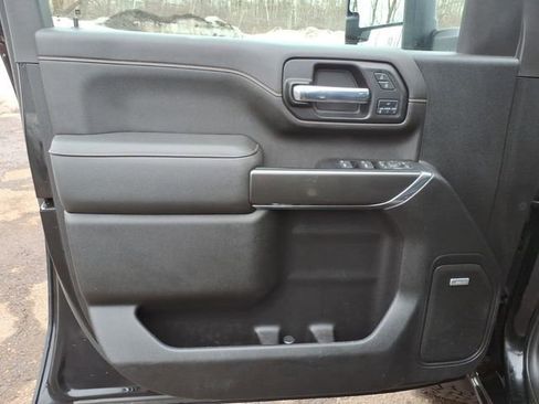 Used 2022 GMC Sierra 3500 AT4 w/ AT4 Preferred Package image 11