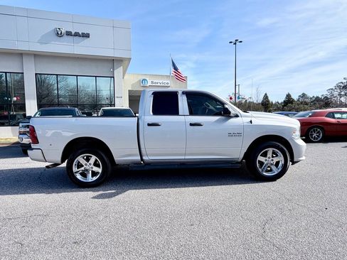 Used 2015 RAM 1500 Express image 3