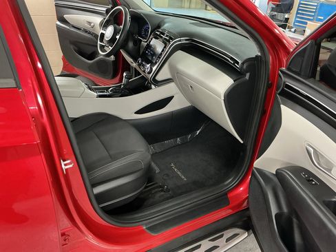 Certified 2022 Hyundai Tucson SEL w/ Cargo Package image 16