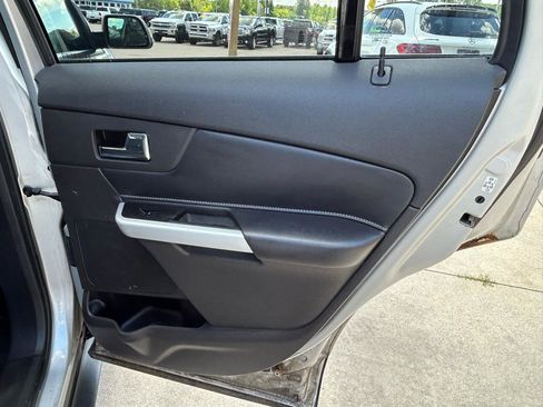 Used 2012 Ford Edge SE FWD image 15