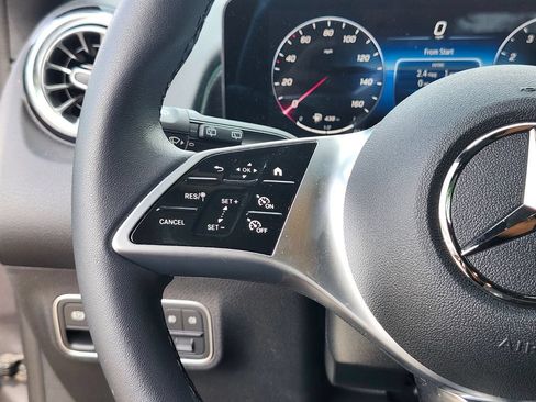 Used 2026 Mercedes-Benz GLB 250 4MATIC image 28