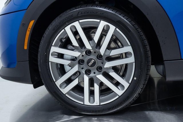 Used 2026 MINI Cooper 4-Door Hardtop FWD image 19