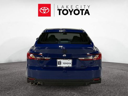 Used 2026 Toyota Camry SE image 6