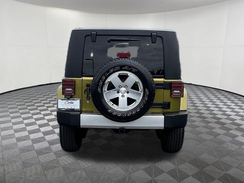 Used 2008 Jeep Wrangler Unlimited Sahara AWD/4WD image 5