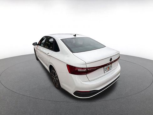 Used 2025 Volkswagen Jetta Sport image 6