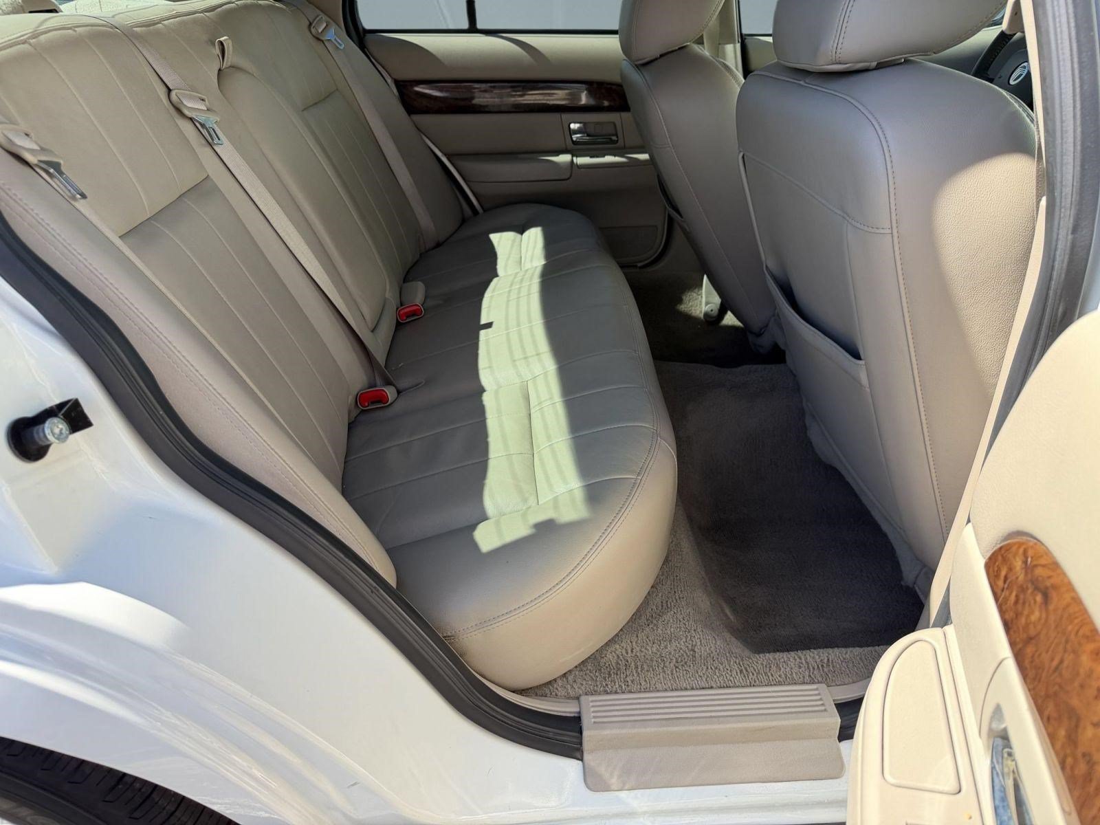 Used 2011 Mercury Grand Marquis LS RWD image 27