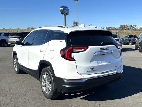 Used 2022 GMC Terrain SLT image 6