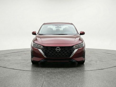 Used 2025 Nissan Sentra SV FWD image 2