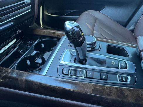 Used 2018 BMW X5 xDrive40e w/ Driving Assistance Package image 29