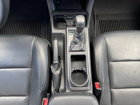 Used 2023 Toyota Tacoma Limited AWD/4WD image 23
