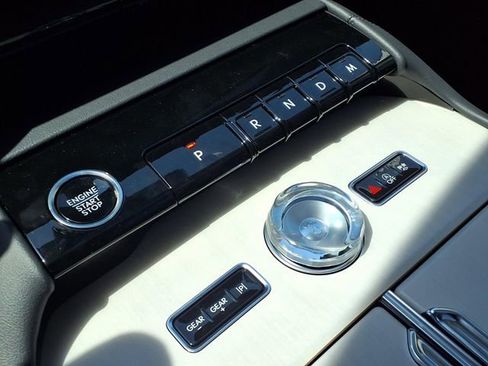 New 2026 Lincoln Navigator L Reserve AWD/4WD image 15