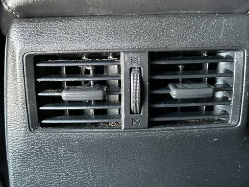Used 2024 Mitsubishi Outlander SE FWD image 15