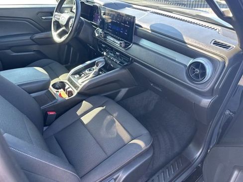 Used 2023 Chevrolet Colorado LT w/ LT Convenience Package II image 19