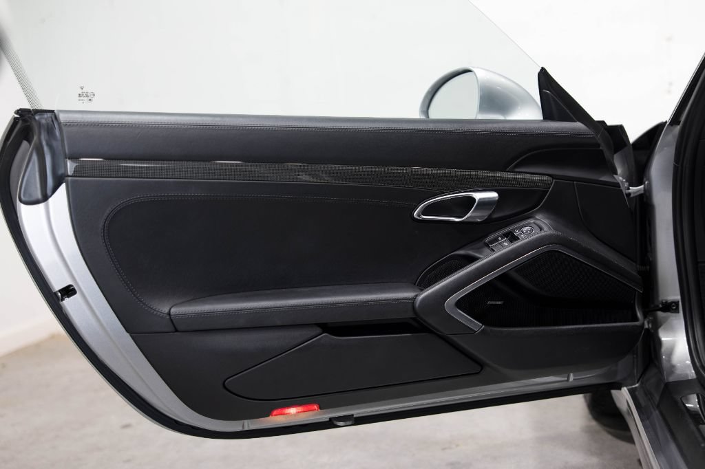 Used 2018 Porsche 911 GT3 RWD image 9