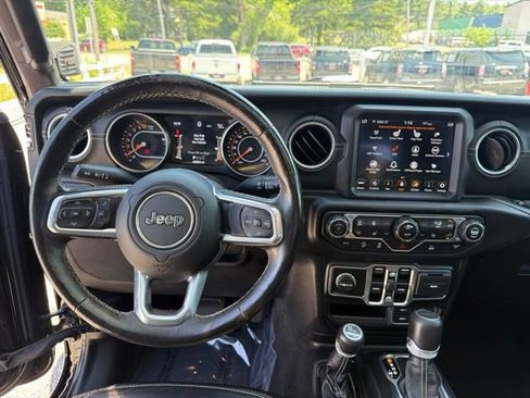 Used 2020 Jeep Gladiator Overland AWD/4WD image 22