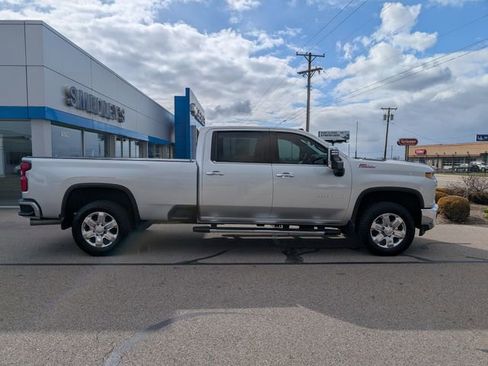 Used 2020 Chevrolet Silverado 3500 LTZ w/ LTZ Premium Package image 3