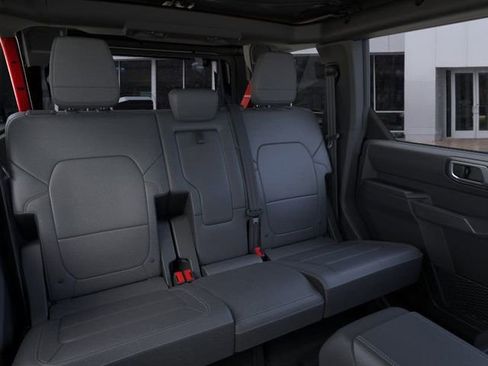 New 2026 Ford Bronco Outer Banks w/ Sasquatch Package image 11