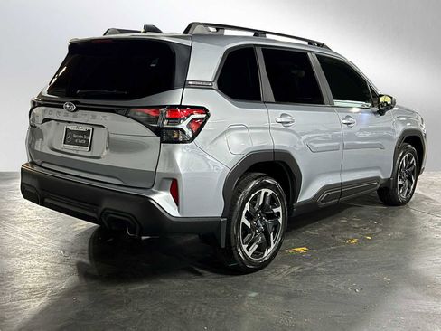 Used 2025 Subaru Forester Limited AWD/4WD image 3