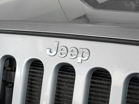 Used 2017 Jeep Wrangler Unlimited Sport w/ Quick Order Package 24S AWD/4WD image 53