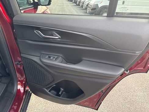 New 2025 Jeep Grand Cherokee Altitude w/ Trailer Tow Package image 15