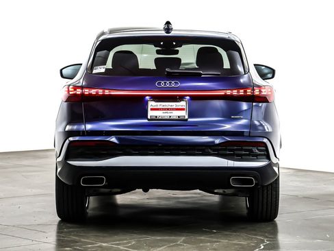 New 2025 Audi Q5 Premium image 3