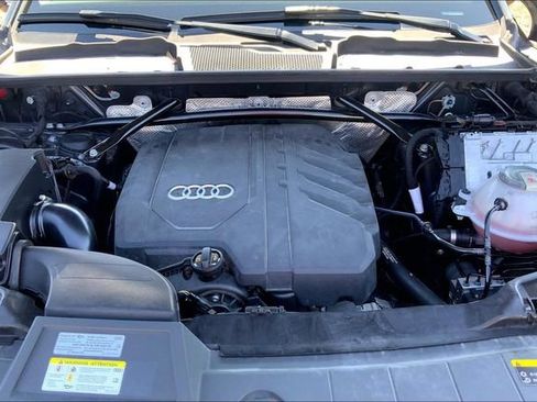 Used 2021 Audi Q5 Premium w/ Premium Plus Package AWD/4WD image 10