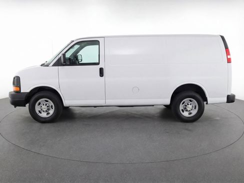 Used 2025 Chevrolet Express 3500 LT w/ LT Preferred Equipment Group RWD image 5