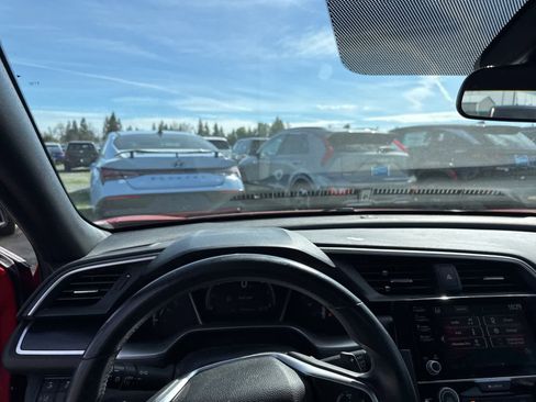 Used 2020 Honda Civic Sport image 22